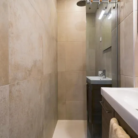Apartment Proche De La Gare Flandres *