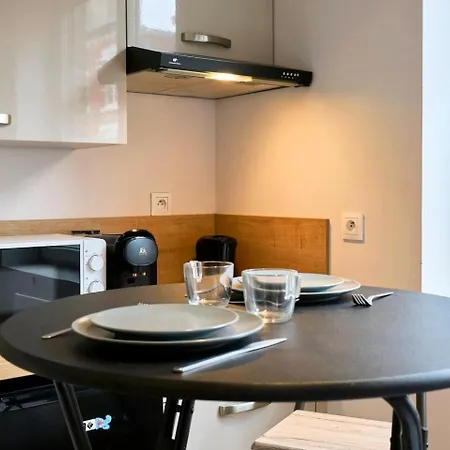 Proche De La Gare Flandres Apartamento *