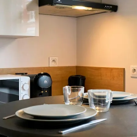 Proche De La Gare Flandres Rijsel